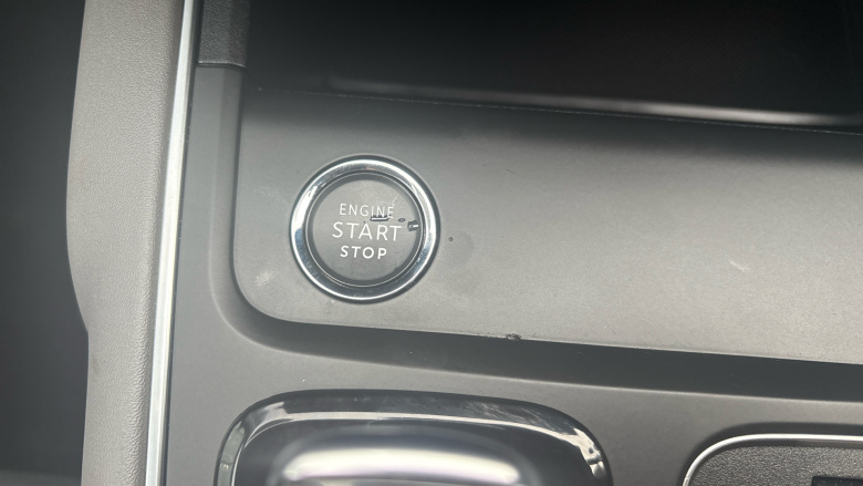 Citroen C5 Aircross 1.6 Plug-in Hybrid 225 Shine Plus 5dr e-EAT8 Hatchback